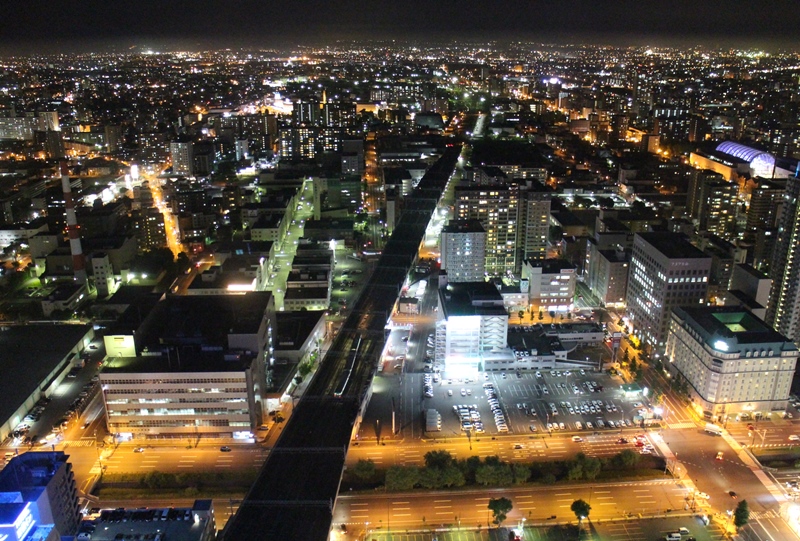 JRタワー展望室からの東側の夜景