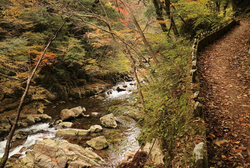 三段峡、遊歩道