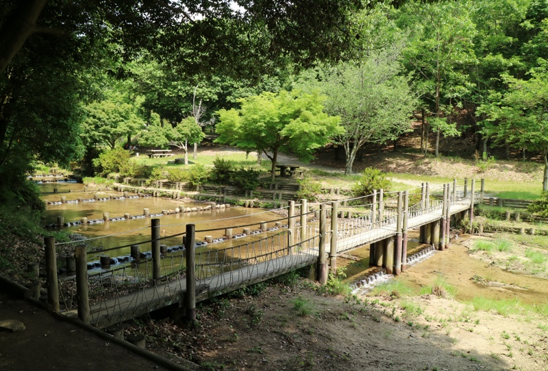水分峡に架かる橋
