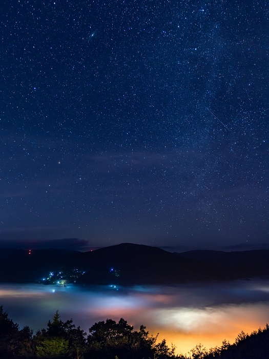「吉和展望台」雲海と星空