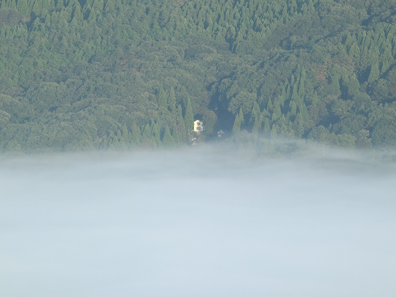 「吉和展望台」から望む雲海