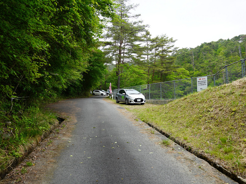 クロボヤ峡の駐車場（クロボヤ池の横）